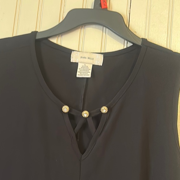 Black Tank Top Blouse with Scoop Neck - Picture 13 of 14